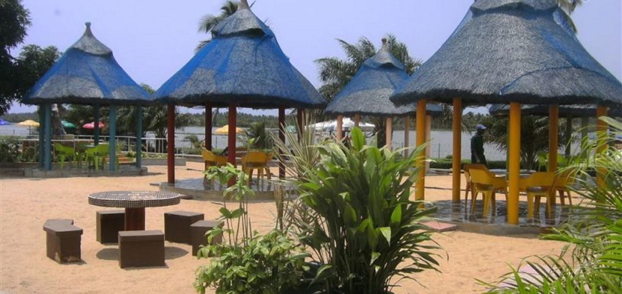 Whispering Palms Resort Magbon Eksteriør billede